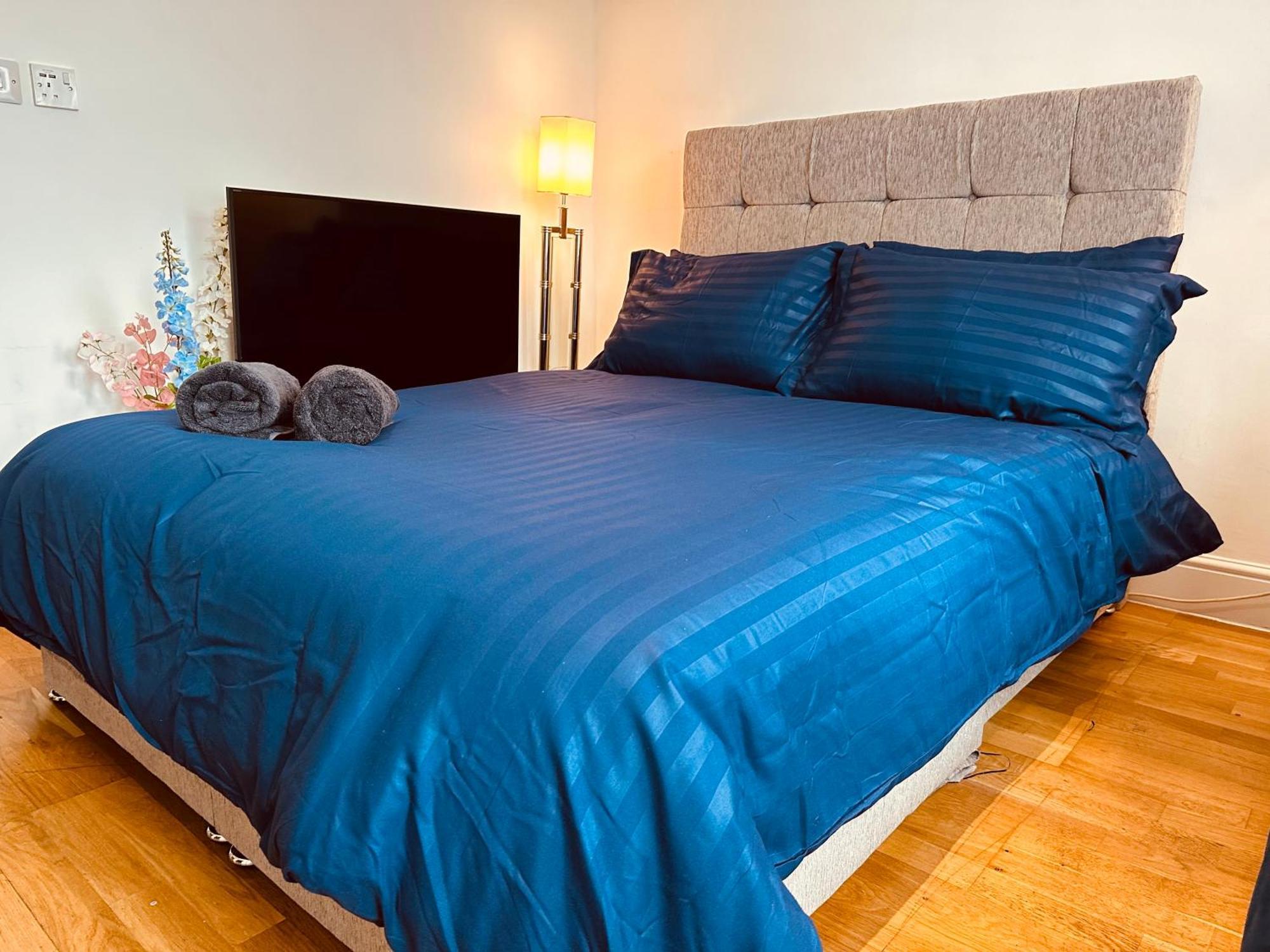 Stunning One Bedroom Studio Flat London Exterior foto
